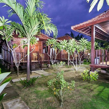 Lembongan Bagus Villa Exterior photo